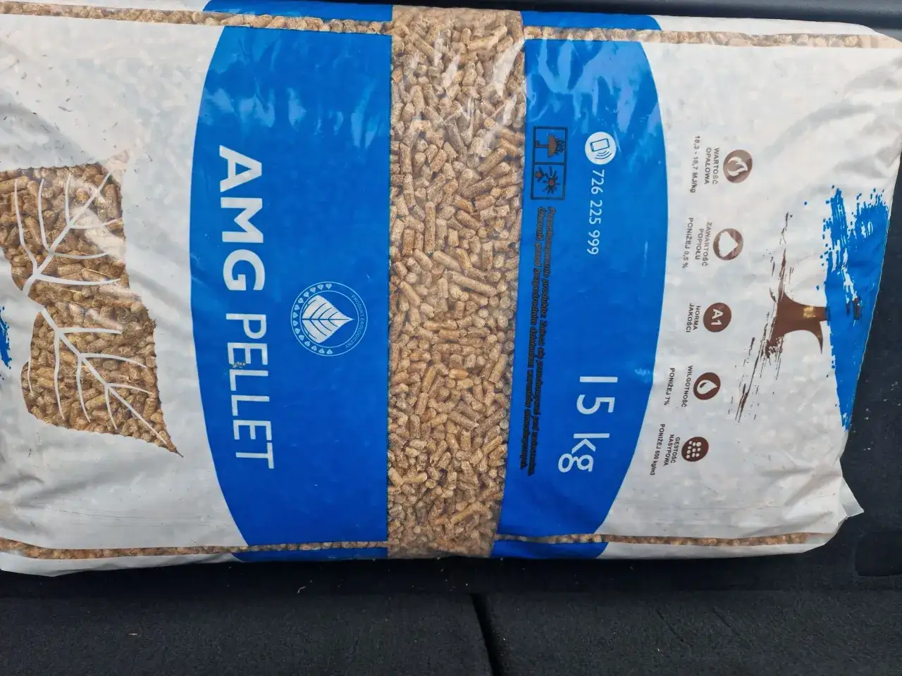 Worek pelletu AMG Pellet 15 kg, norma A1, idealny do ogrzewania domu w Starogardzie Gdańskim.